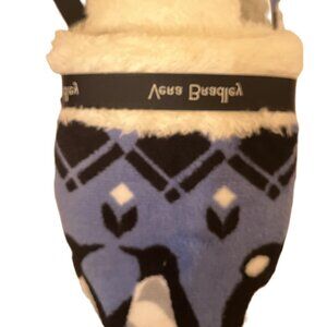 Vera Bradley Blue Penguin Slippers - NEW